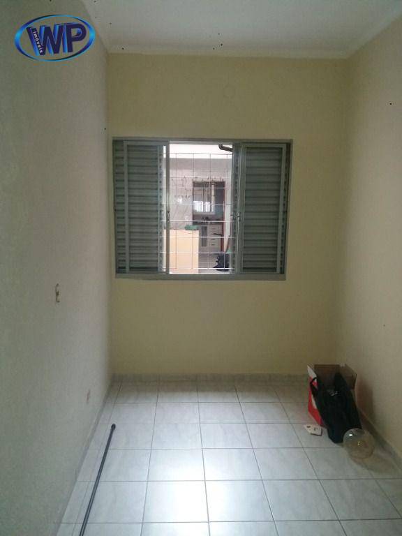 Casa para alugar com 4 quartos, 160m² - Foto 7