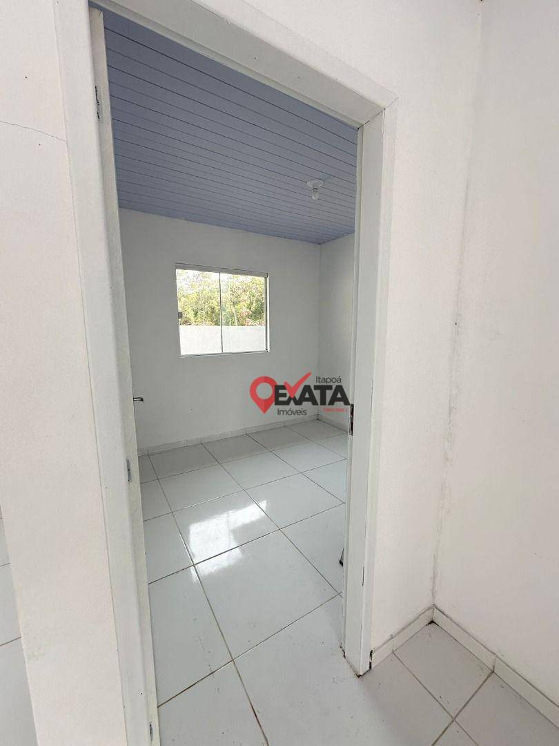 Casa à venda com 2 quartos, 40m² - Foto 7