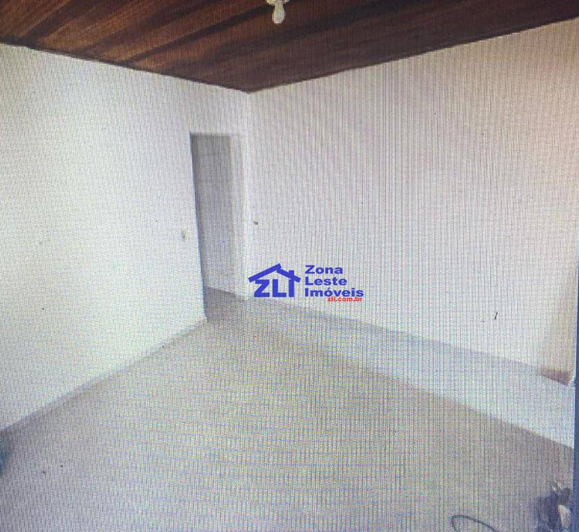 Casa à venda com 2 quartos, 200m² - Foto 2