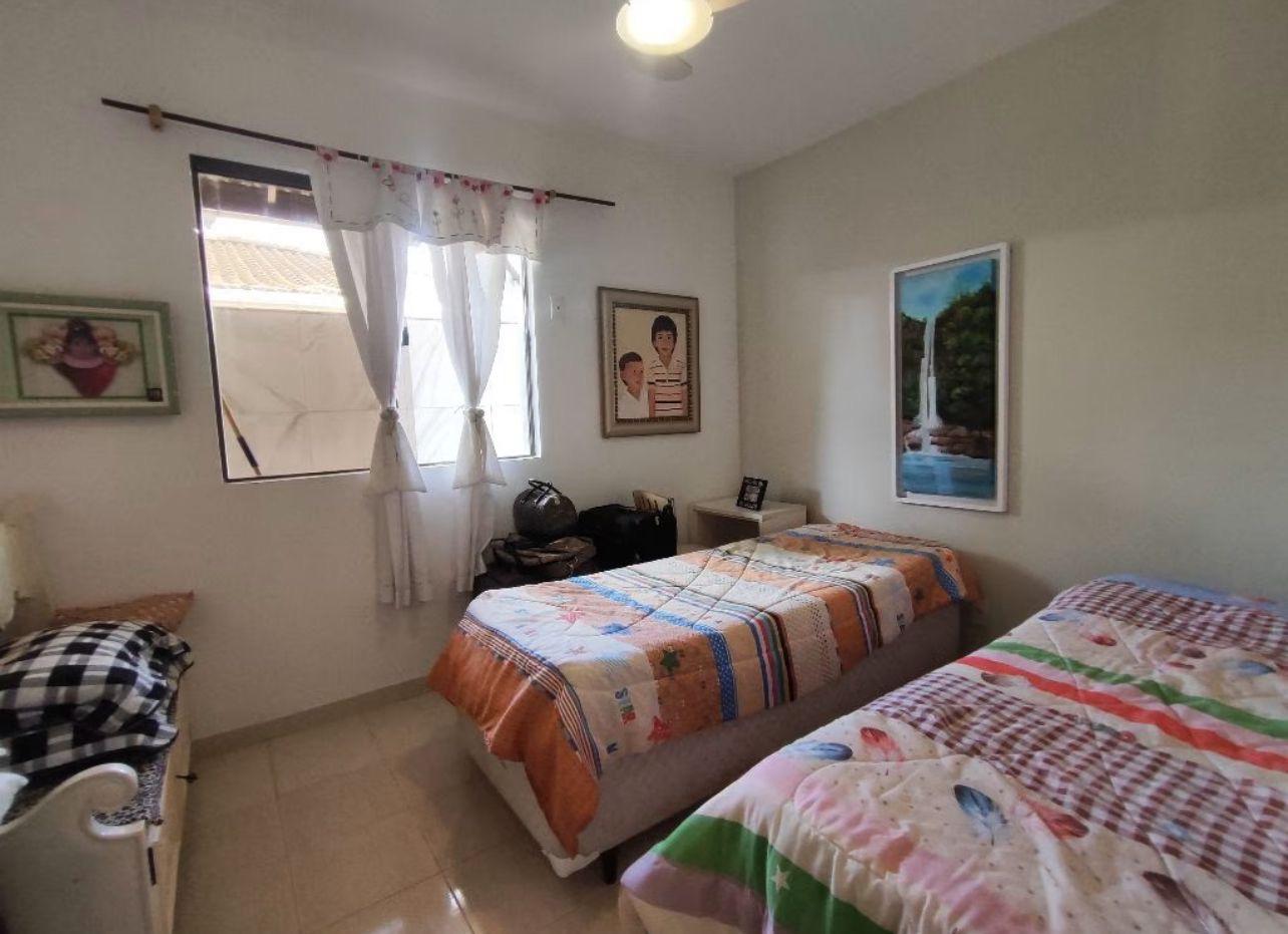 Casa de Condomínio à venda com 3 quartos, 325m² - Foto 10