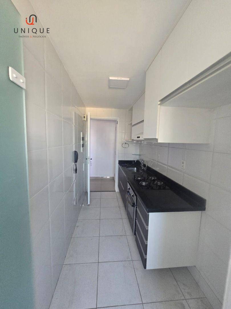 Apartamento para alugar com 3 quartos, 85m² - Foto 12