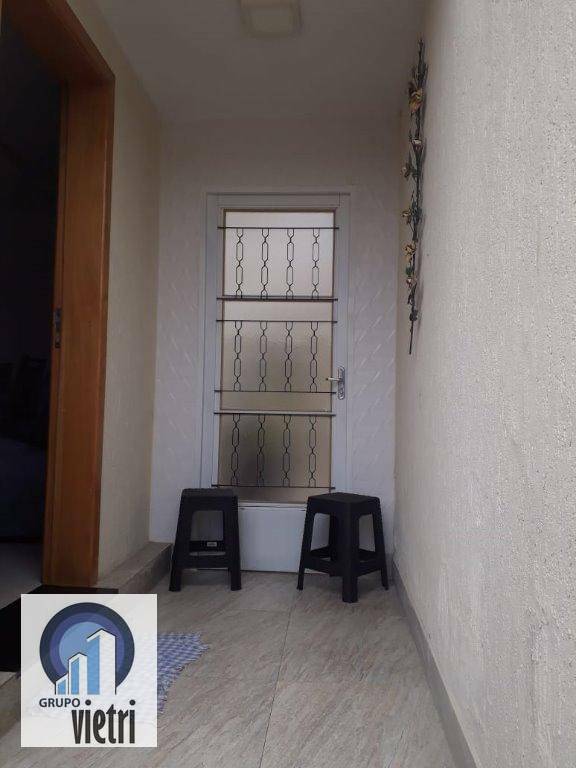 Sobrado à venda com 2 quartos, 120m² - Foto 4