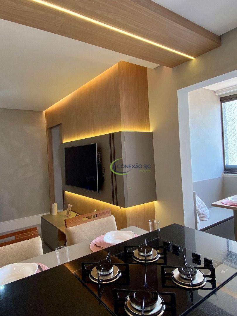 Apartamento à venda com 2 quartos, 55m² - Foto 18