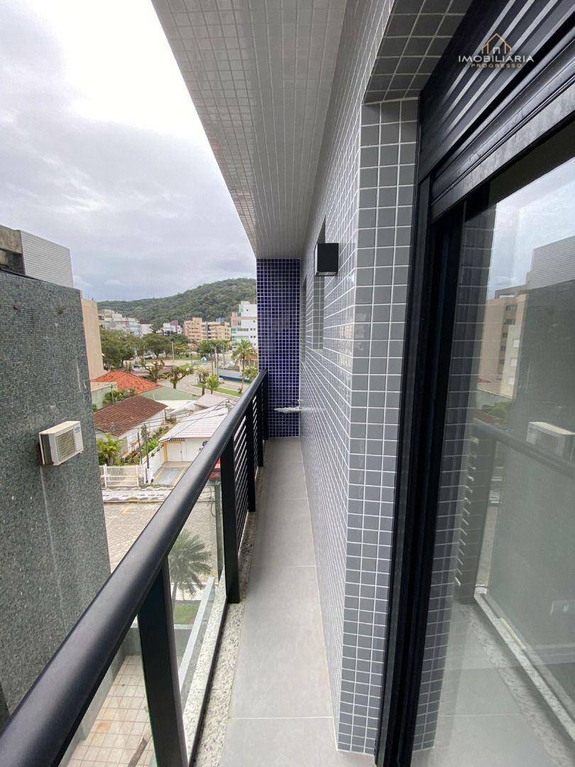 Apartamento à venda com 3 quartos, 136m² - Foto 17