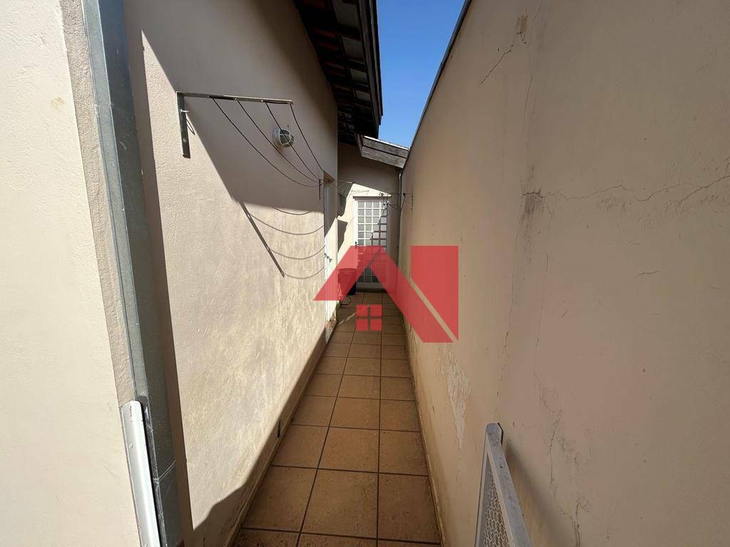 Casa à venda com 3 quartos, 180m² - Foto 20