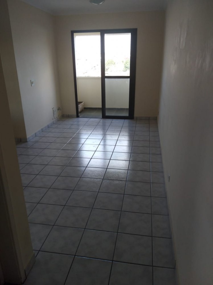 Apartamento à venda com 3 quartos, 63m² - Foto 11