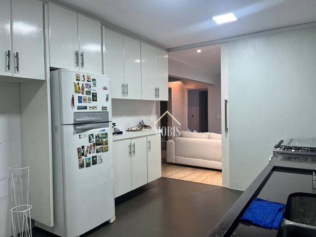 Apartamento à venda com 3 quartos, 191m² - Foto 15