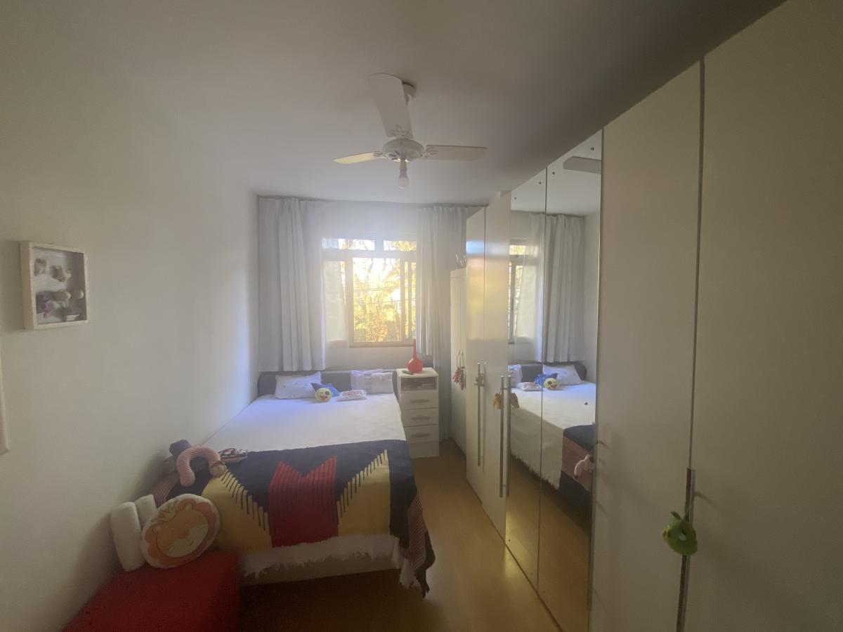 Apartamento à venda com 2 quartos, 70m² - Foto 4