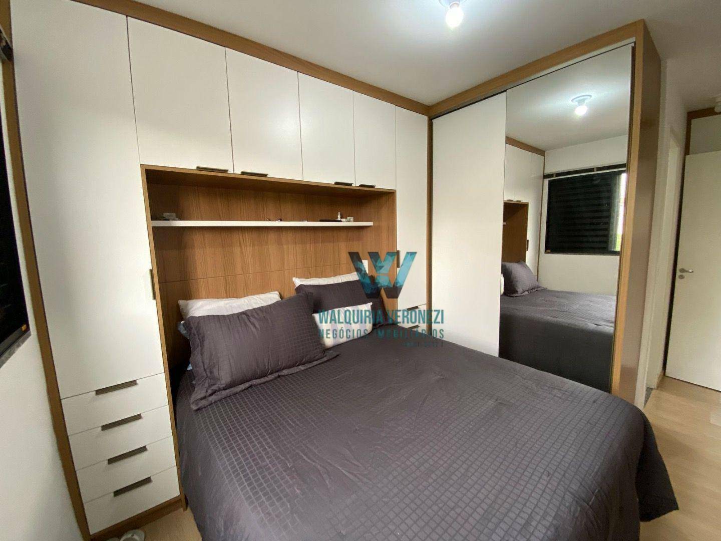 Apartamento à venda com 2 quartos, 75m² - Foto 9