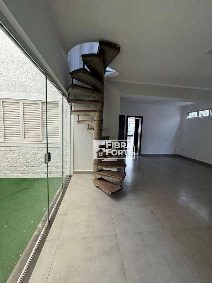 Casa à venda com 3 quartos, 199m² - Foto 20