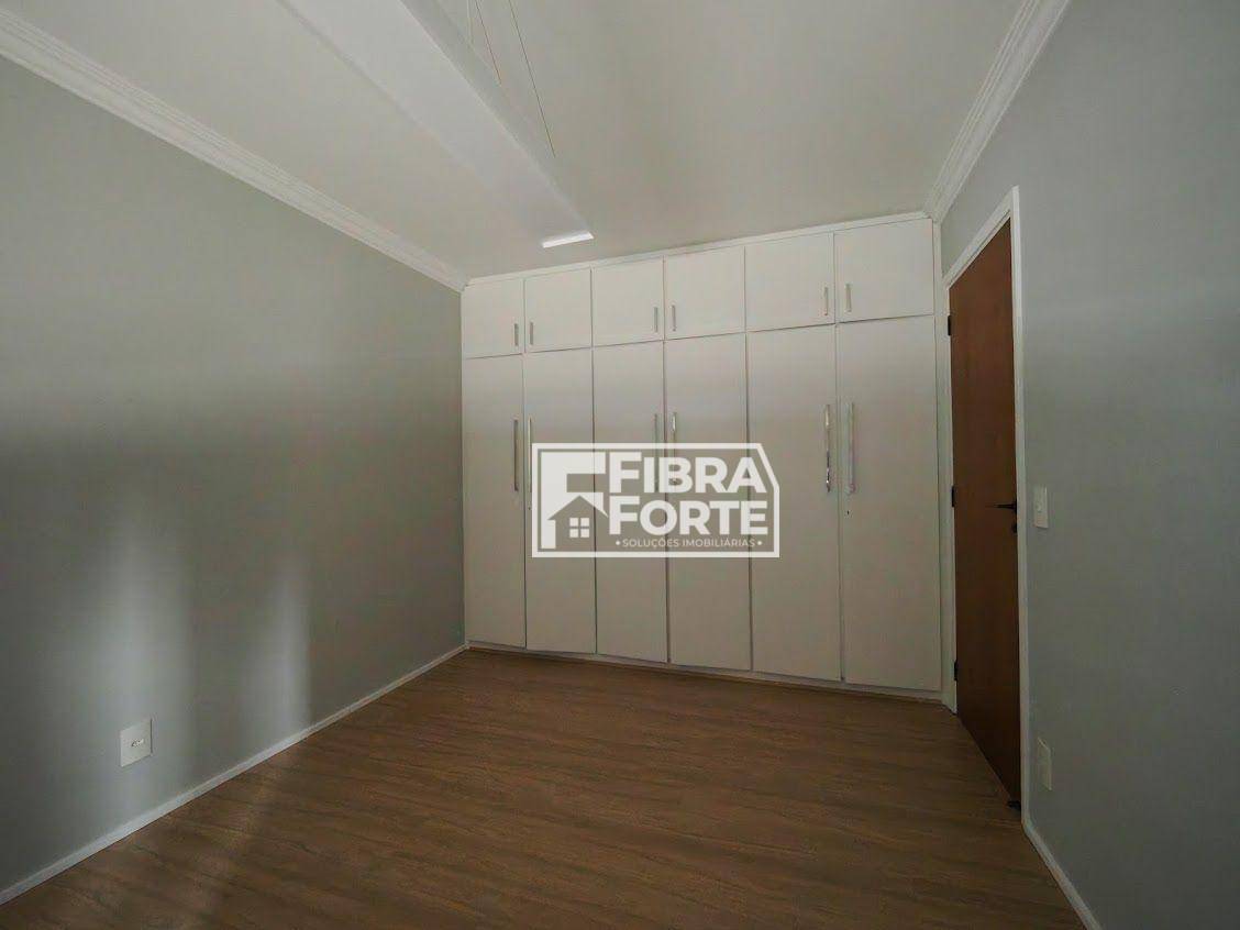 Apartamento à venda com 4 quartos, 226m² - Foto 12