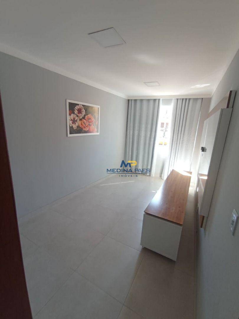 Casa à venda com 2 quartos, 135m² - Foto 17