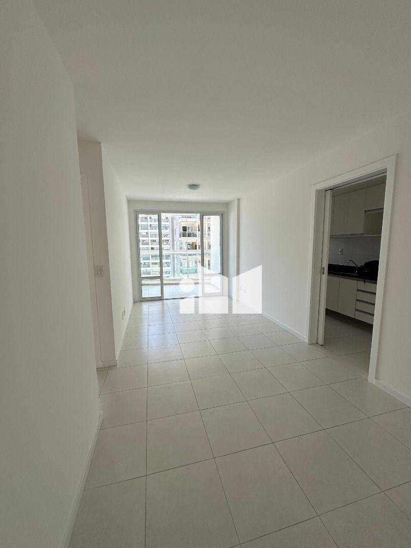 Apartamento à venda com 2 quartos, 65m² - Foto 6