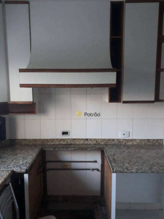 Apartamento à venda com 3 quartos, 153m² - Foto 4