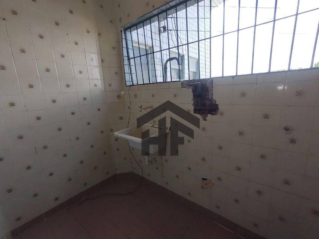 Apartamento à venda com 3 quartos, 76m² - Foto 13