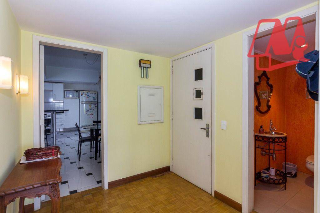 Apartamento à venda com 3 quartos, 167m² - Foto 9