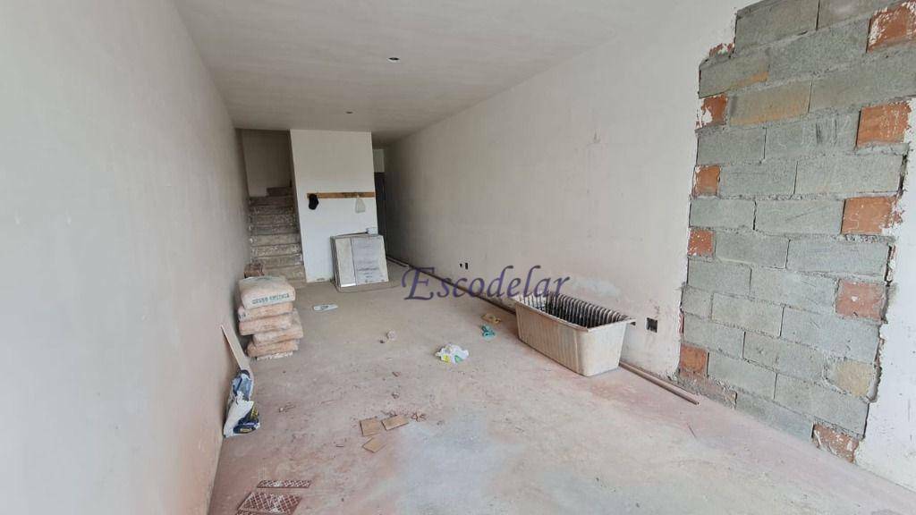 Sobrado à venda com 3 quartos, 100m² - Foto 2