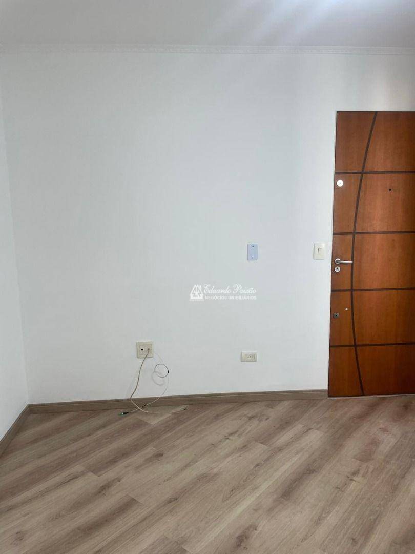 Apartamento à venda com 2 quartos, 55m² - Foto 2