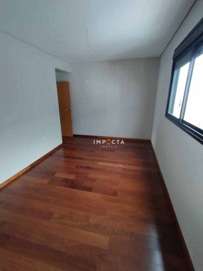 Apartamento à venda com 3 quartos, 125m² - Foto 9