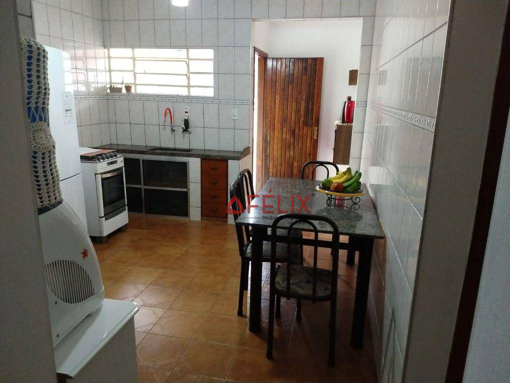 Casa à venda com 2 quartos, 182m² - Foto 29