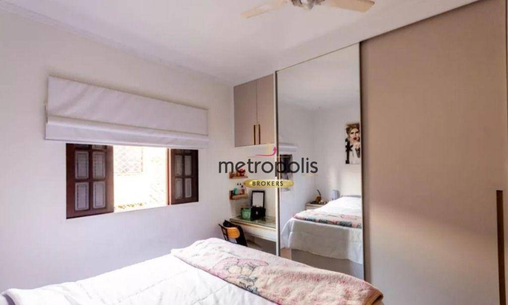 Casa à venda com 3 quartos, 241m² - Foto 28