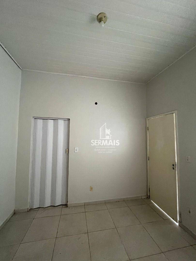 Casa para alugar com 4 quartos, 250m² - Foto 20