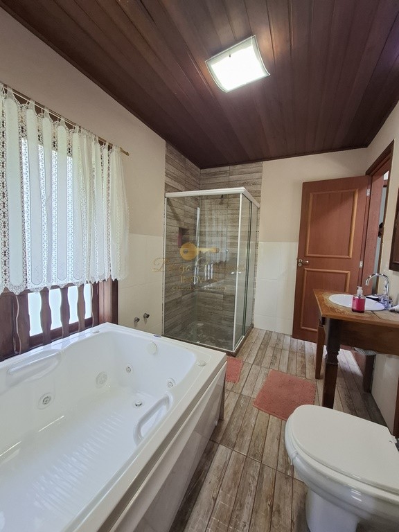 Casa à venda com 7 quartos, 3700m² - Foto 27