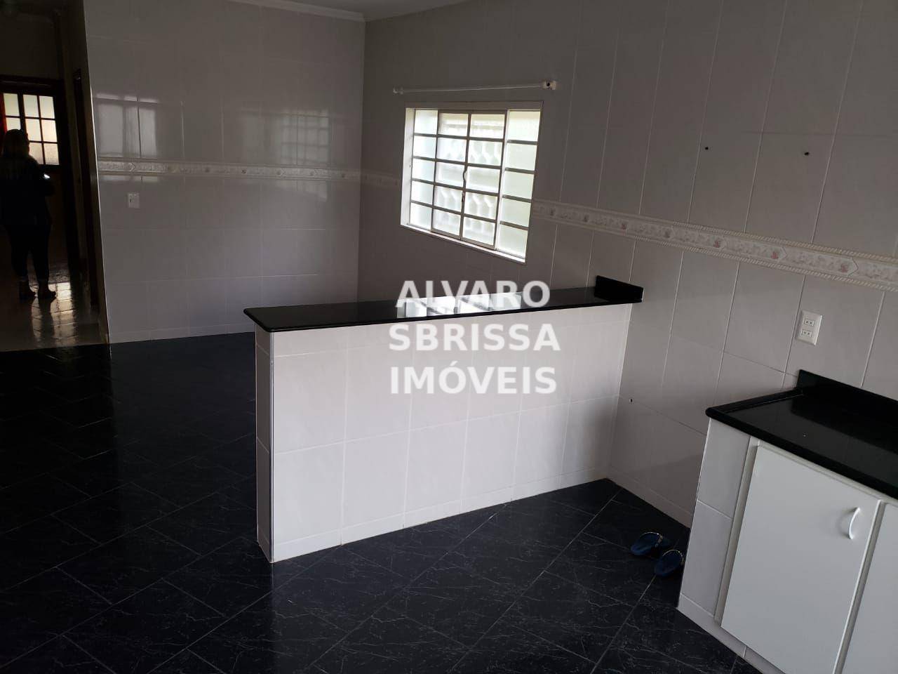 Casa à venda com 2 quartos, 144m² - Foto 4