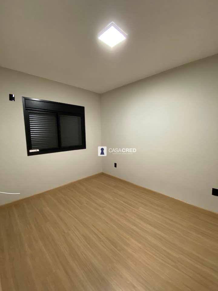 Casa à venda com 3 quartos, 217m² - Foto 14