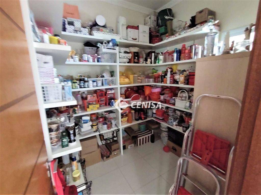 Casa de Condomínio à venda com 3 quartos, 230m² - Foto 35