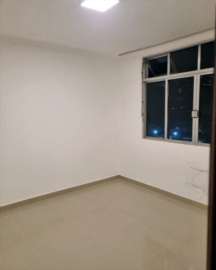 Apartamento à venda com 2 quartos, 65m² - Foto 5