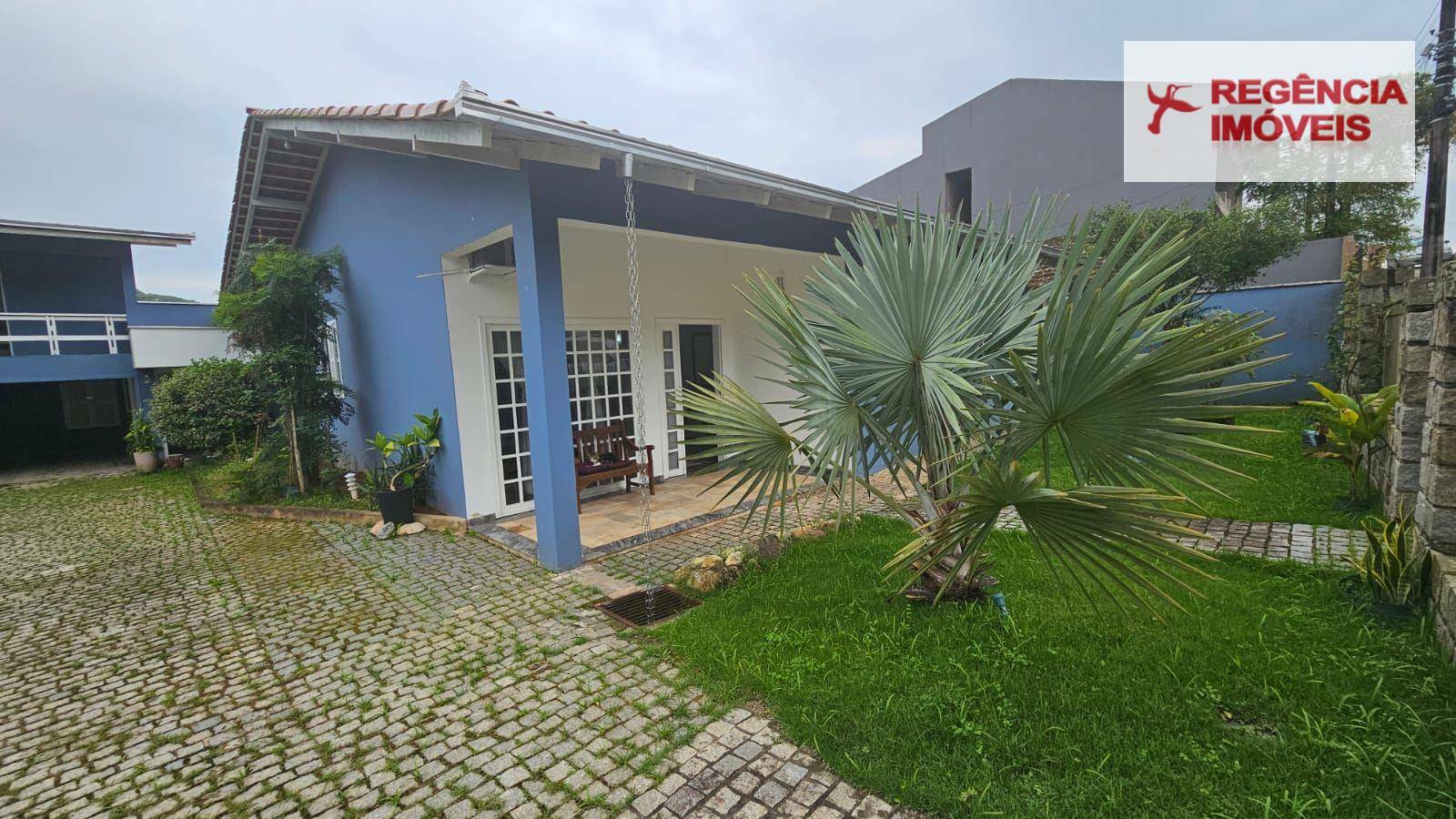 Casa à venda com 4 quartos, 324m² - Foto 17