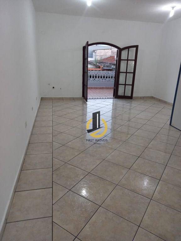 Casa à venda com 5 quartos, 200m² - Foto 18