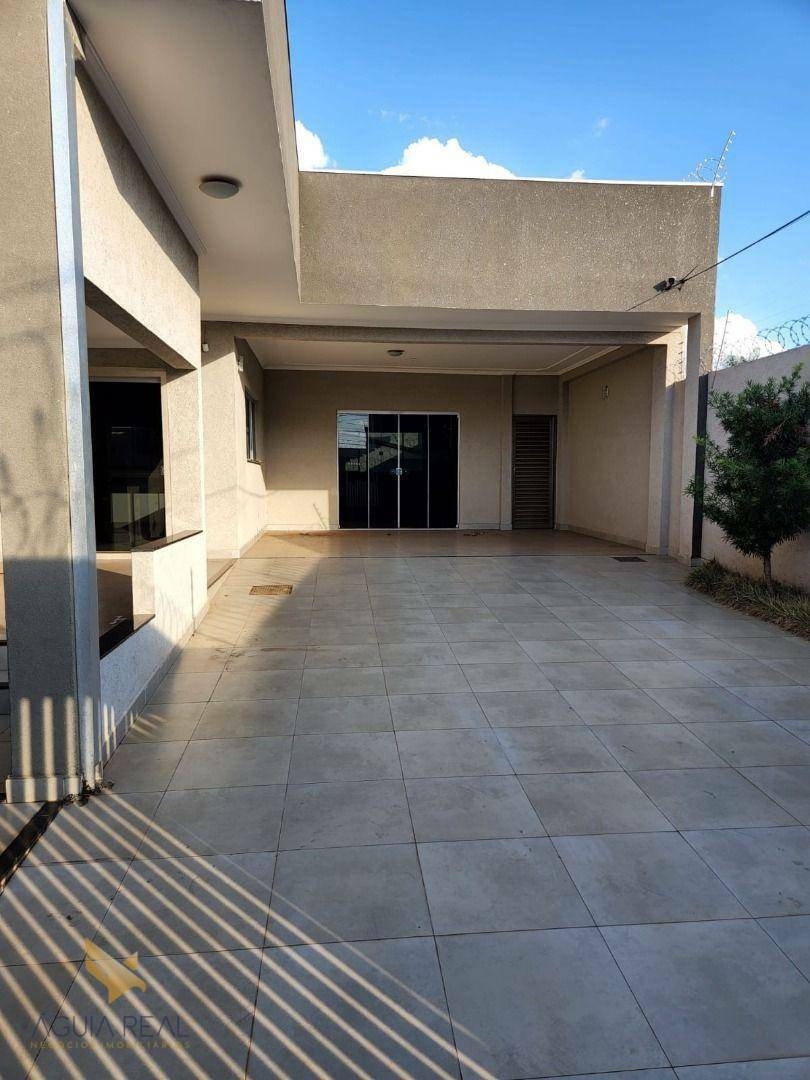 Casa à venda com 3 quartos, 250m² - Foto 9