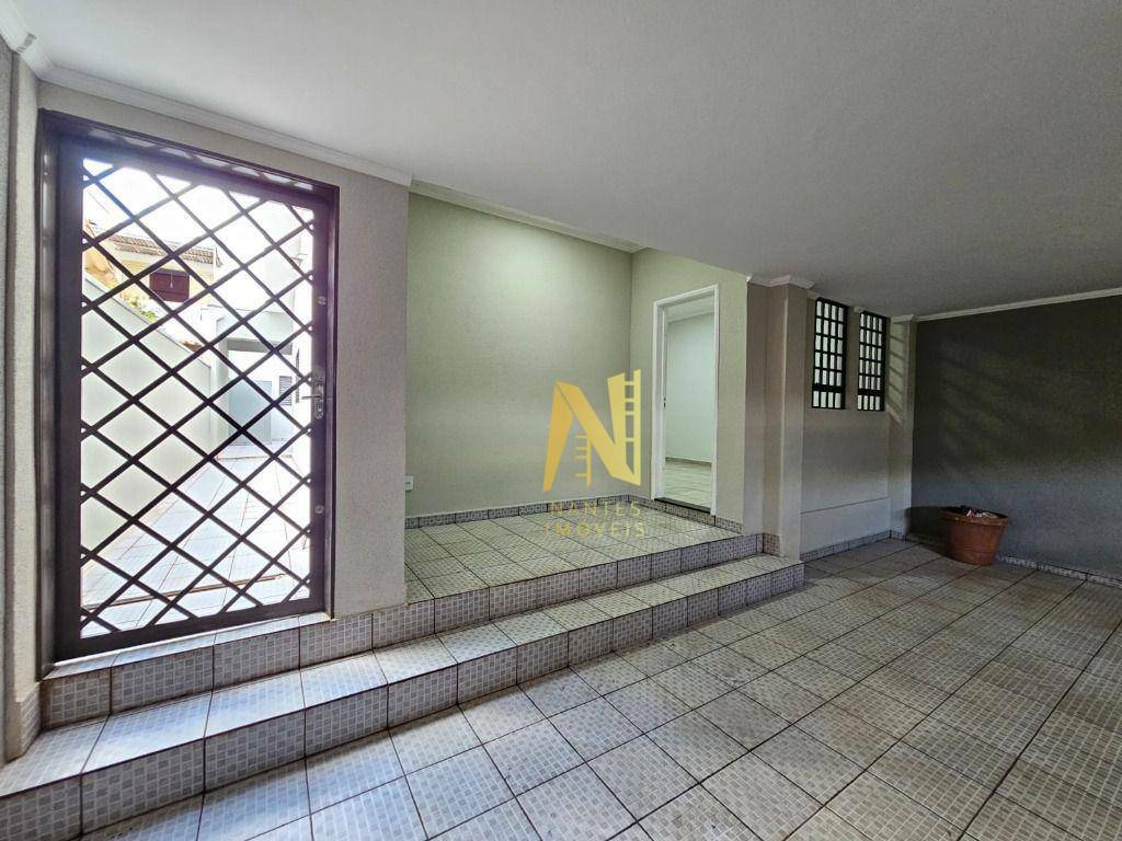 Casa à venda com 3 quartos, 162m² - Foto 5