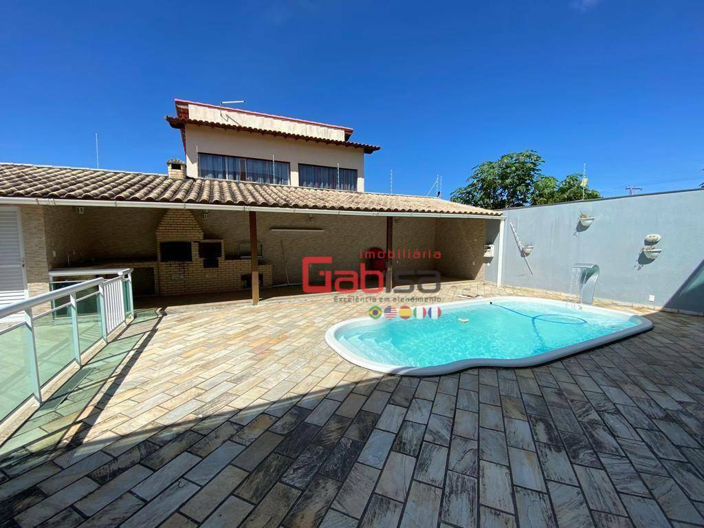 Casa à venda com 4 quartos, 400m² - Foto 1