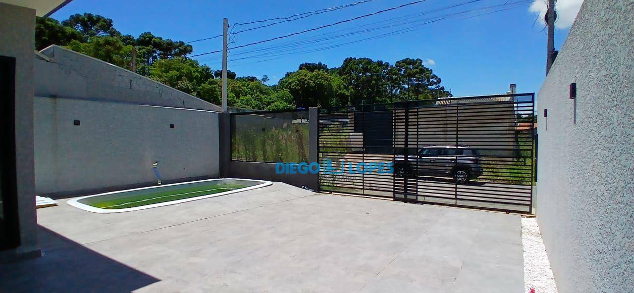 Casa à venda com 3 quartos, 100m² - Foto 2