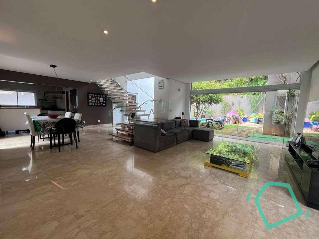 Casa de Condomínio à venda com 3 quartos, 300m² - Foto 6
