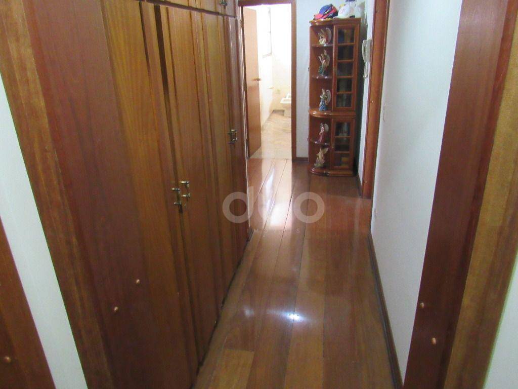 Apartamento à venda com 4 quartos, 242m² - Foto 33