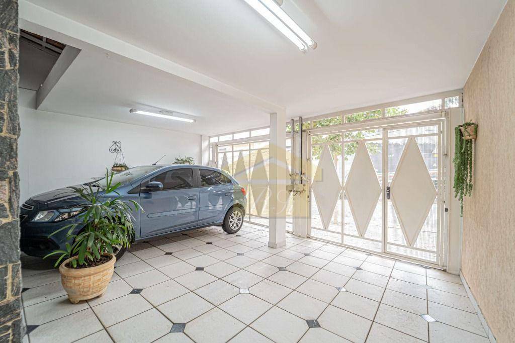 Casa à venda com 3 quartos, 220m² - Foto 3