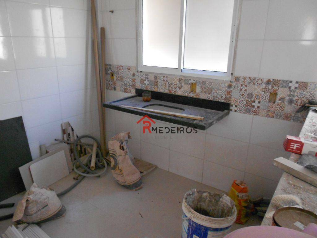 Sobrado à venda com 2 quartos, 60m² - Foto 9