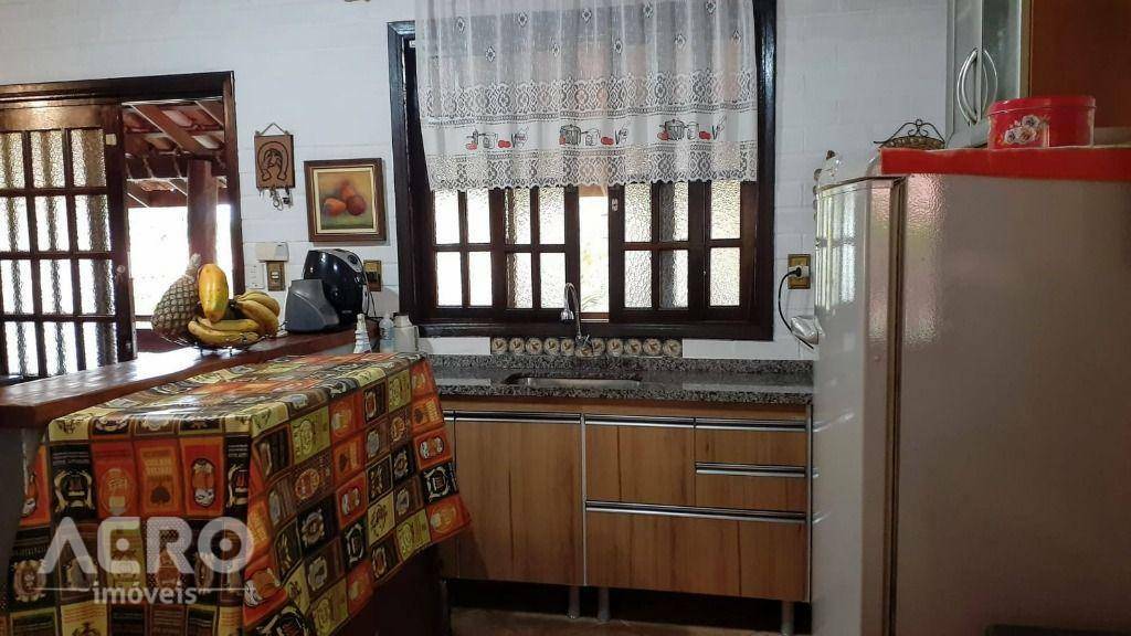 Chácara à venda com 6 quartos, 390m² - Foto 49