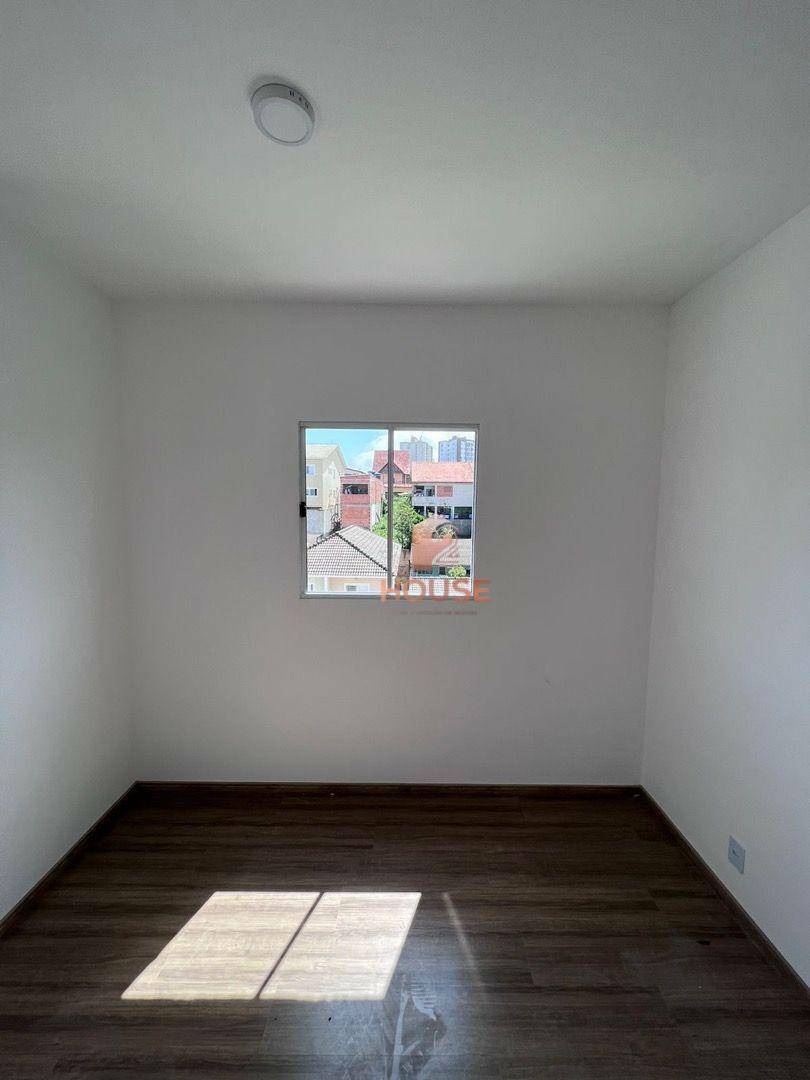 Apartamento para alugar com 2 quartos, 50m² - Foto 9