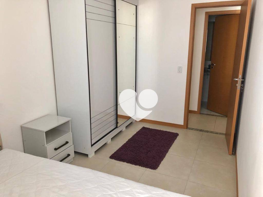 Apartamento à venda com 2 quartos, 70m² - Foto 11