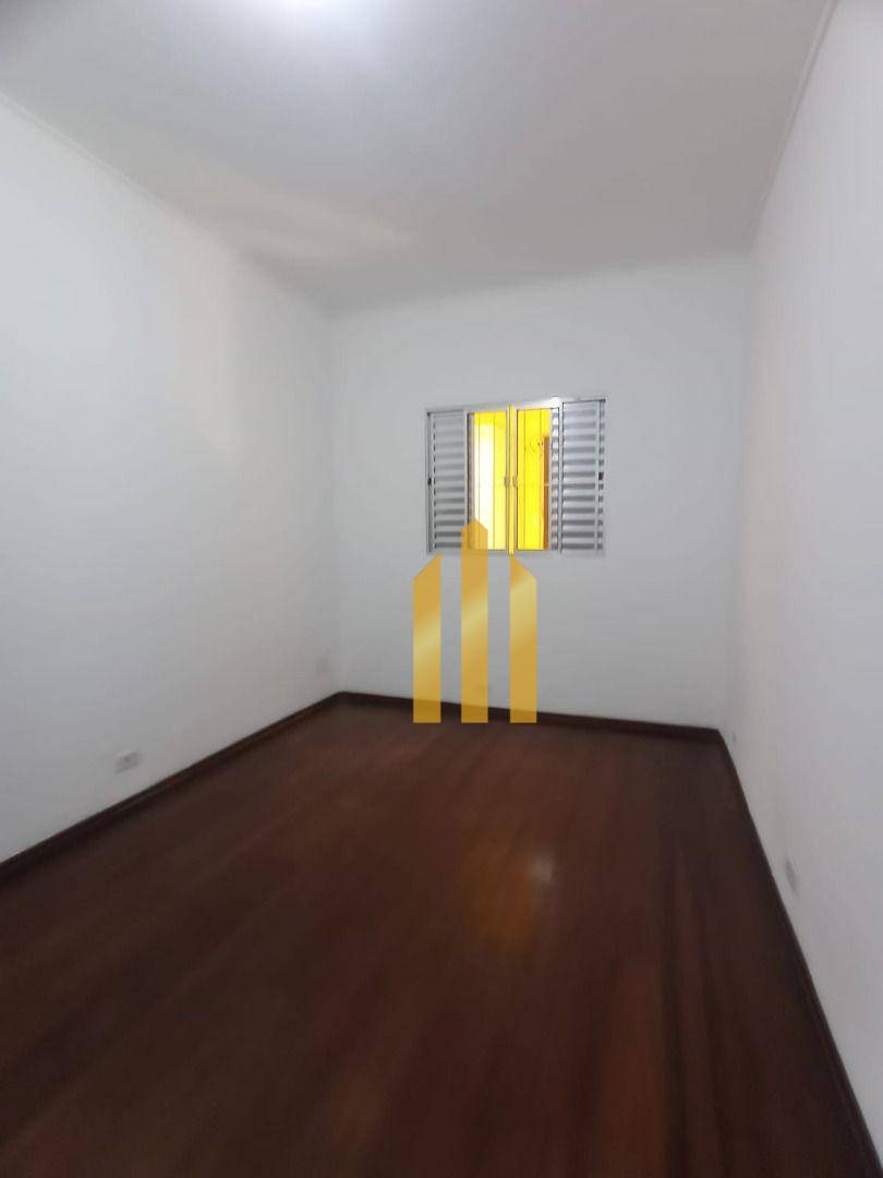 Casa para alugar com 2 quartos, 80m² - Foto 12