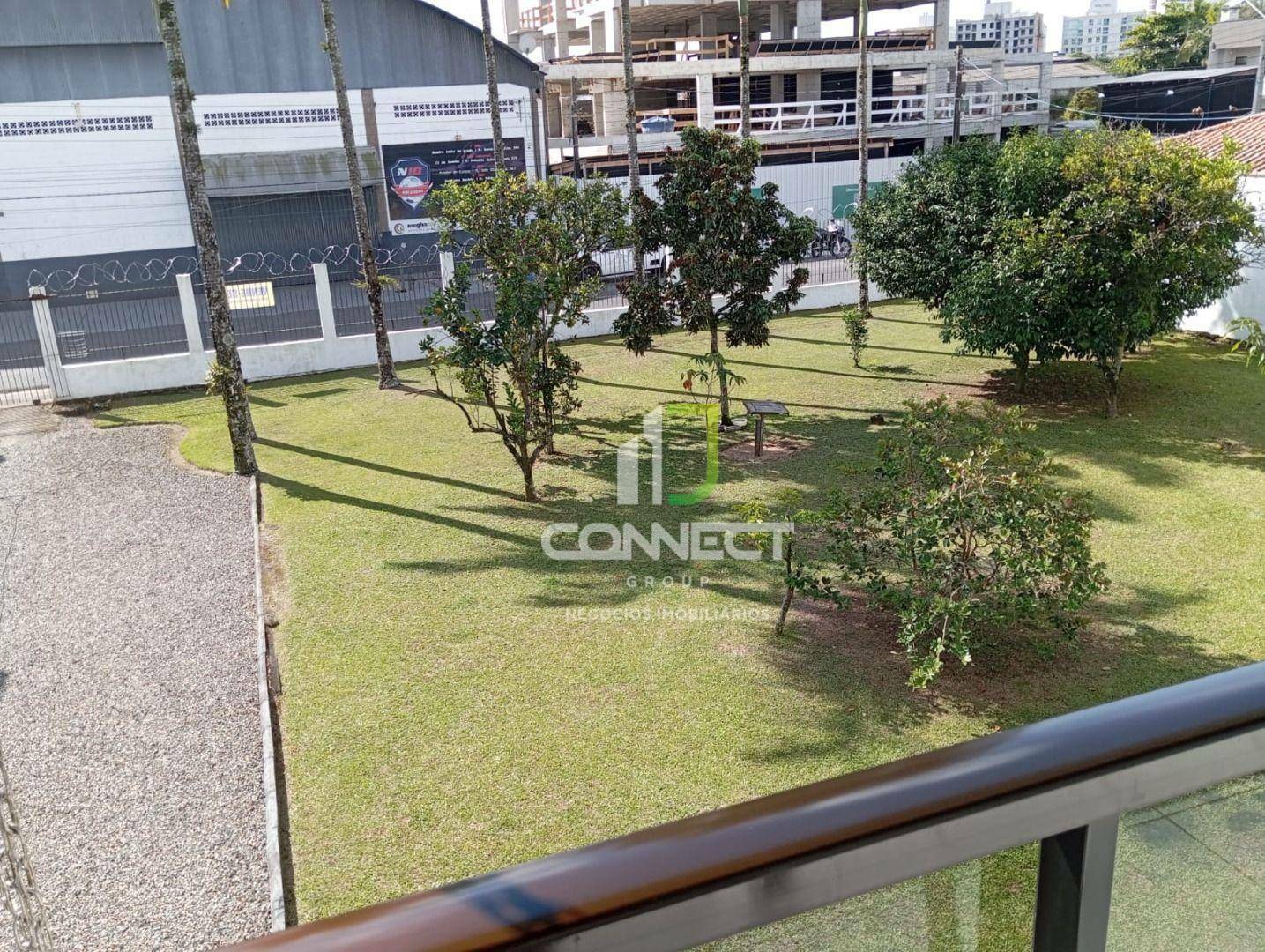 Casa à venda com 4 quartos, 240m² - Foto 30