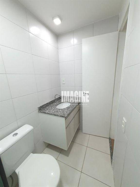 Apartamento à venda com 2 quartos, 60m² - Foto 12