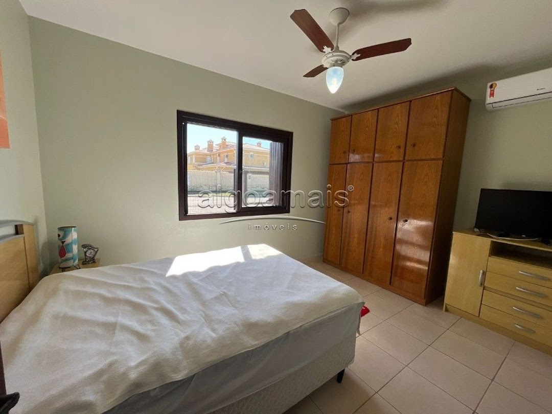 Casa à venda com 3 quartos, 305m² - Foto 19