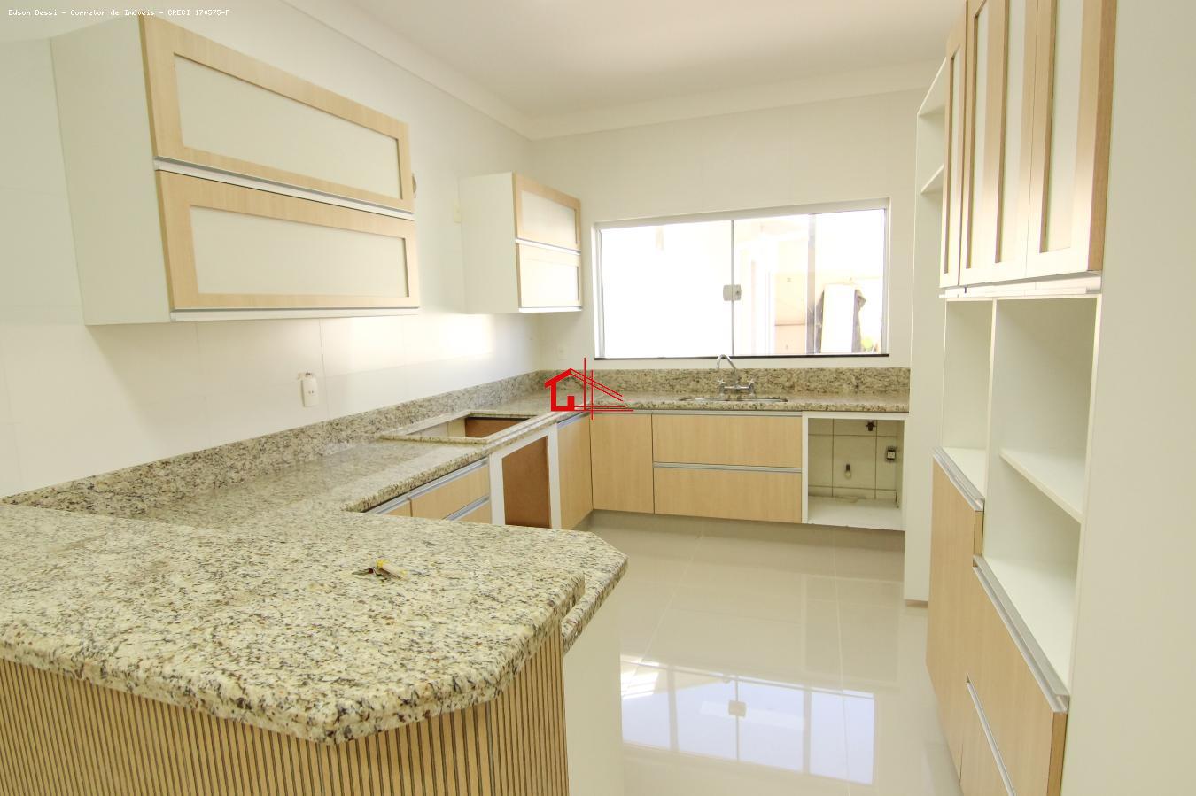 Casa de Condomínio à venda com 4 quartos, 359m² - Foto 11