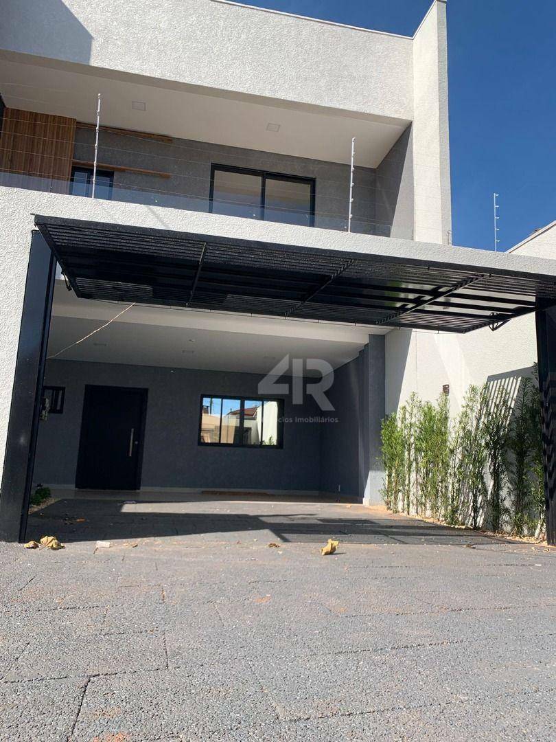 Sobrado à venda com 2 quartos, 248m² - Foto 1